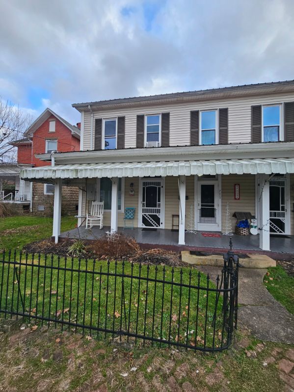 711 Main Street - 1